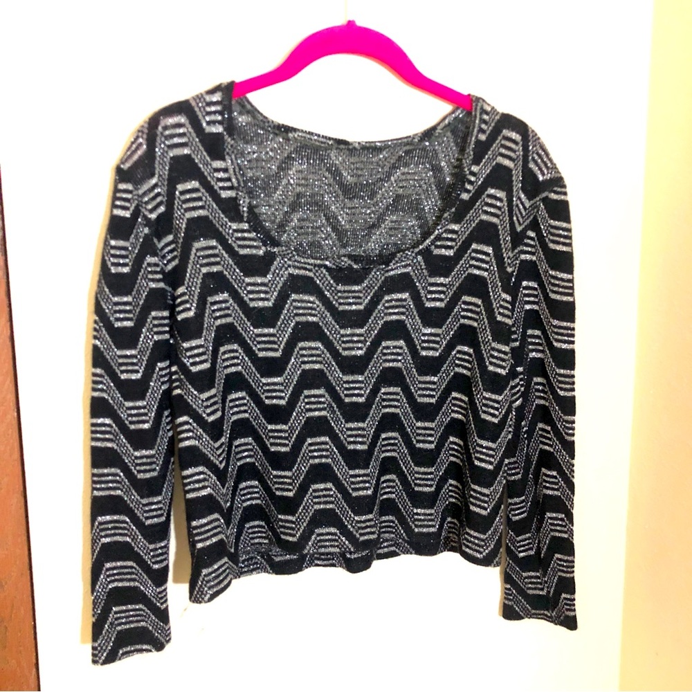 Metallic funky pattern cropped sweater